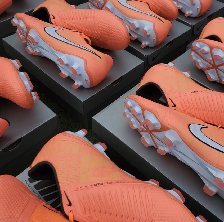 Adidas, Nike & Puma shoes | Classic Football Boots